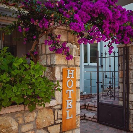 Rondos Hotel Himarë Exteriér fotografie