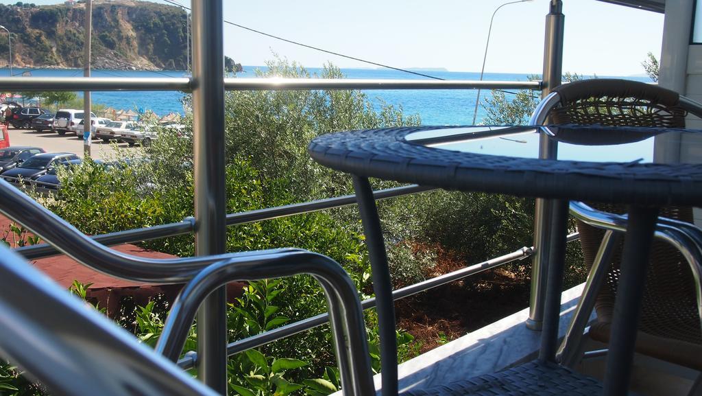 Rondos Hotel Himarë Pokoj fotografie