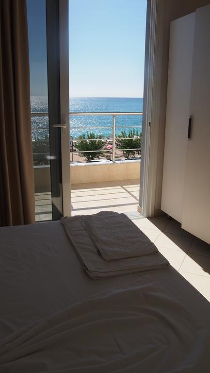 Rondos Hotel Himarë Exteriér fotografie