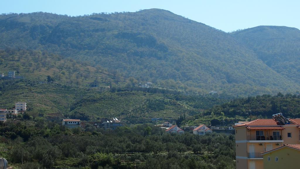 Rondos Hotel Himarë Pokoj fotografie