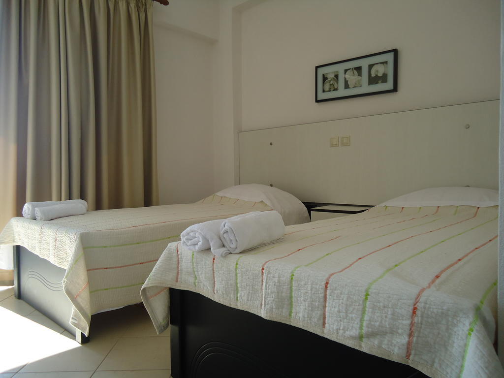 Rondos Hotel Himarë Pokoj fotografie
