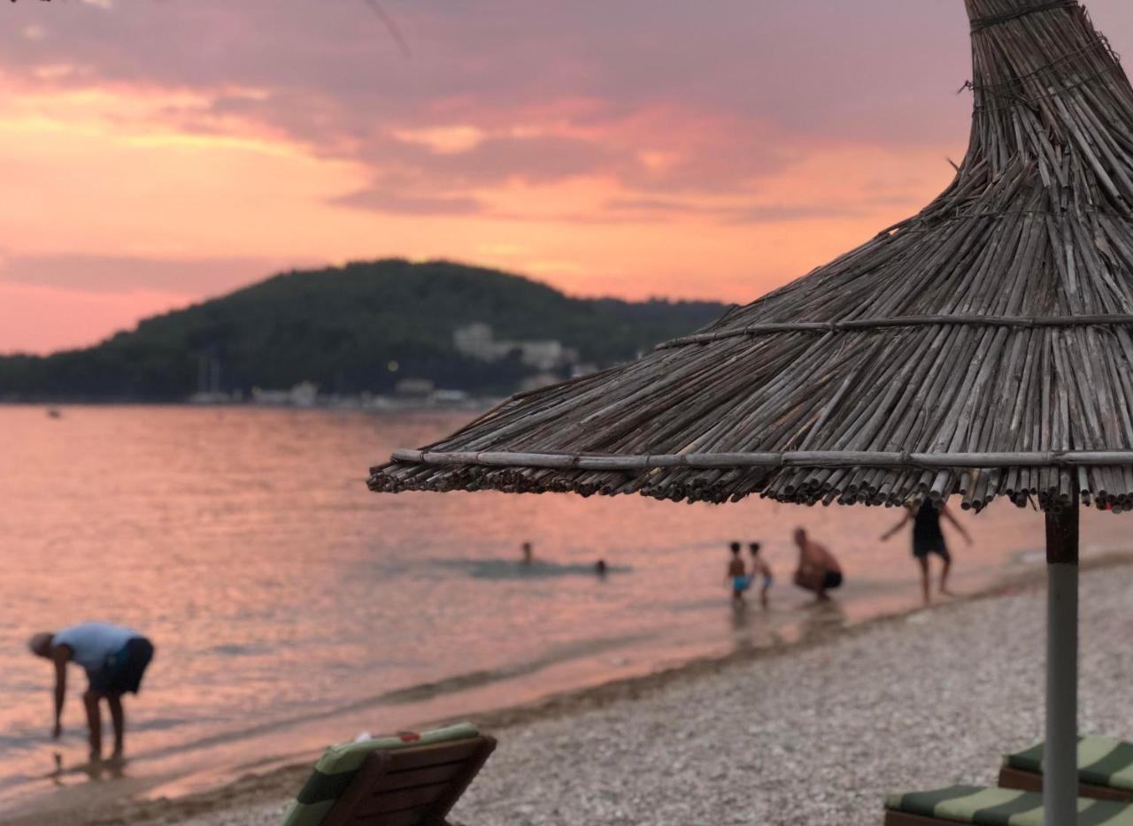 Rondos Hotel Himarë Exteriér fotografie